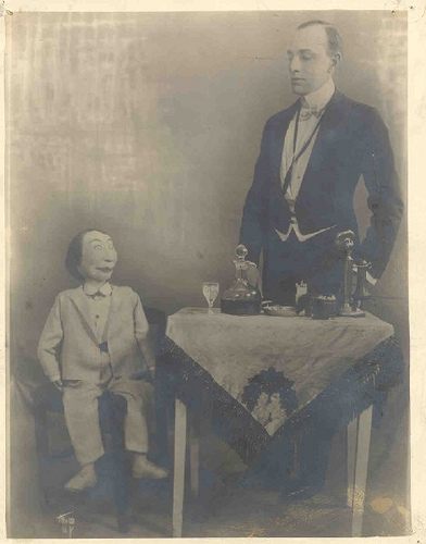 Illustration for article titled Vintage ventriloquism portraits were incredibly unnerving